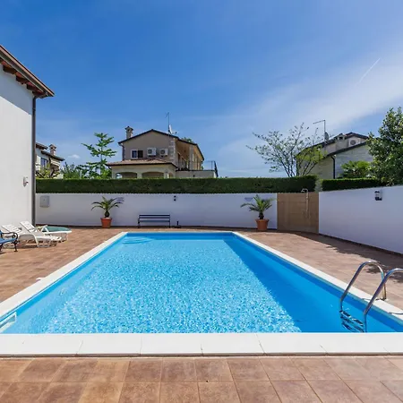 Holiday home Dlan By Interhome *