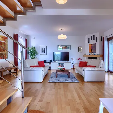 Dlan By Interhome Nyaraló