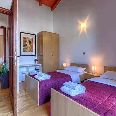 Dlan By Interhome Nyaraló