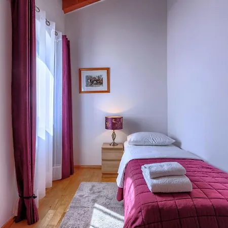 Nyaraló Dlan By Interhome